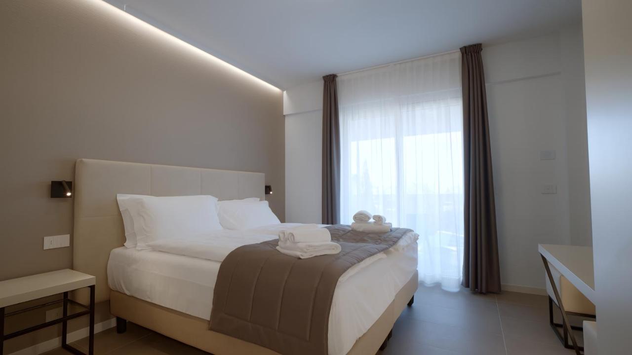 Hotel Cristal Sirmione Luaran gambar