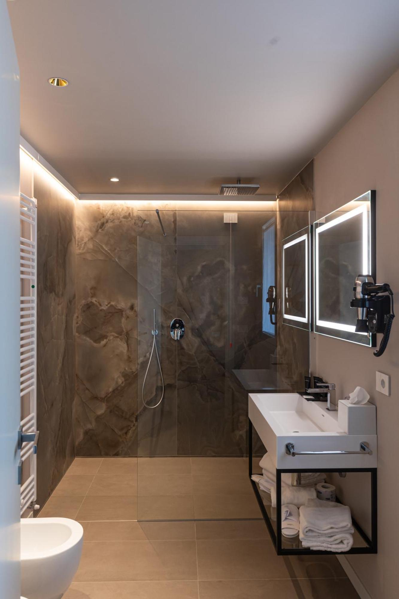 Hotel Cristal Sirmione Bilik gambar